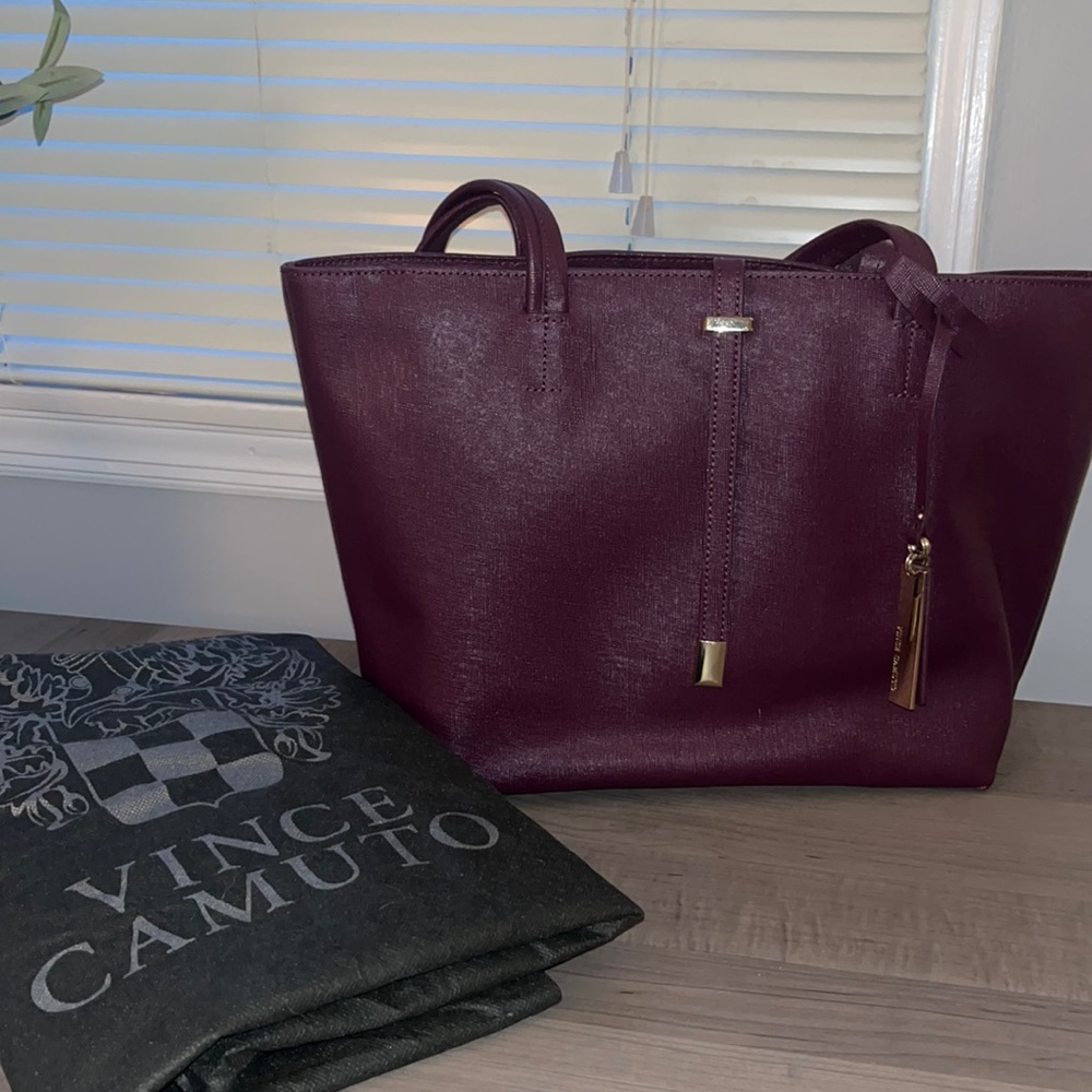Vince Camuto Small Tote bag
